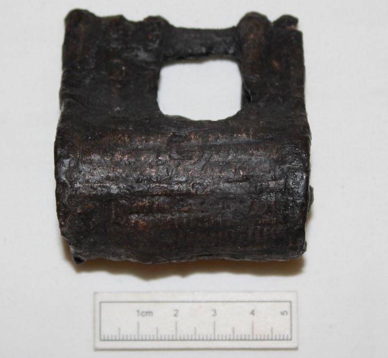 in this pit, and has been conserved. Based on this, the feature is likely to be medieval in date. An iron key (FO 203865)and a hook-like tool (FO 203868) were also recovered from this pit.