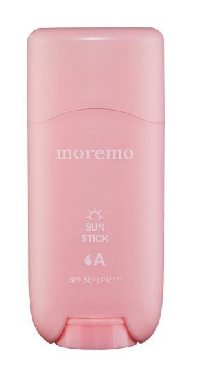 Moisturizing with Pink Berry Complex that is rich in Vitamin C and provides nourishments to skin.