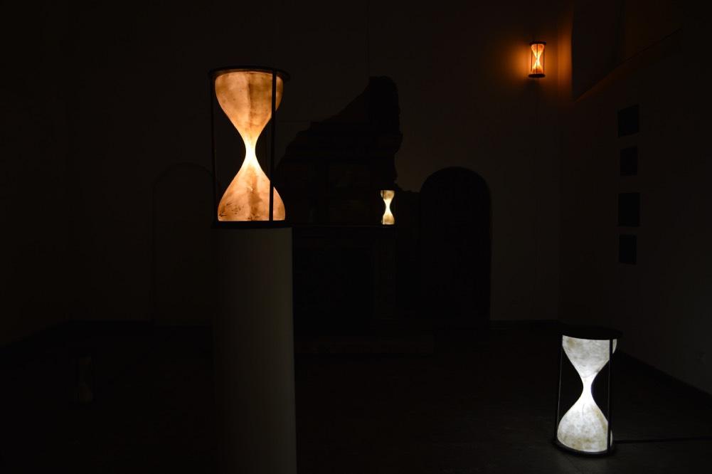 O=O Interactive installation (flickering objects, sound) Center of Polish Sculpture Chapel Gallery. 2015 (solo show) Route Du Nord Festival. Roodkajpe Gallery.