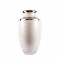 remains or a miniature keepsake urn