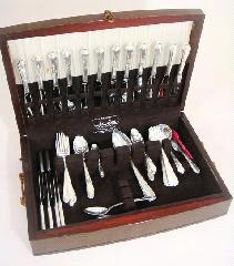 685 686 687 688 Lot # 666 666 667 668 669 670 671 672 673 674 Canteen of Northumbria sterling silver flatware, approx. 76 pieces. Lot of sterling silver, etc. Three pieces of sterling silver.