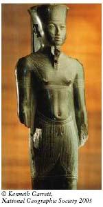 Section 9: Daily Life in Tutankhamun s World During his short lifetime, Tutankhamun ordered the creation of temple statues depicting him as a virile young king.