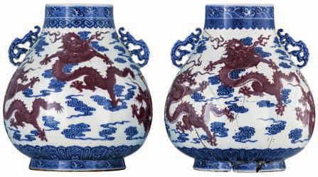 vase, decorated with birds, wandering between the three friends of winter, H 51,5 cm 1500-1800 LOT 448 A Chinese