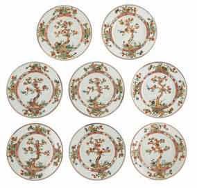 added a ditto famille rose lobed dish, 18thC, 22,5-23