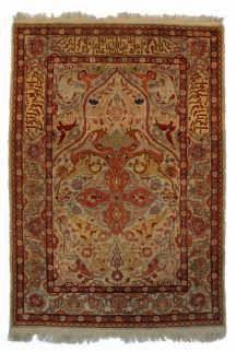 LOT 794 An Oriental prayer rug, Kashan type carpet, 123 x