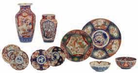 cabinet seats and flowering branches, ø 25,2-28,2 cm LOT 268 A lot of 30 Chinese Imari dishes, second quarter of