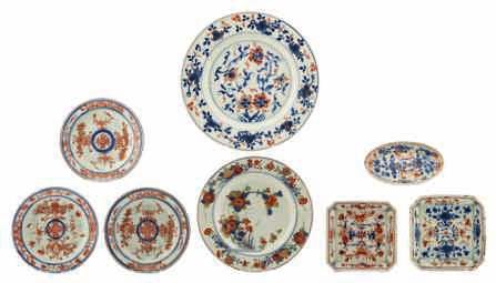 LOT 377 A lot of four Chinese porcelain Imari dishes and a plate, 18thC, ø