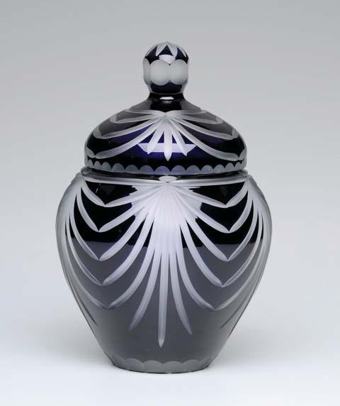 Lead Crystal Urns 24% Lead Hand Cut Crystal Urns Made in Europe Each of these