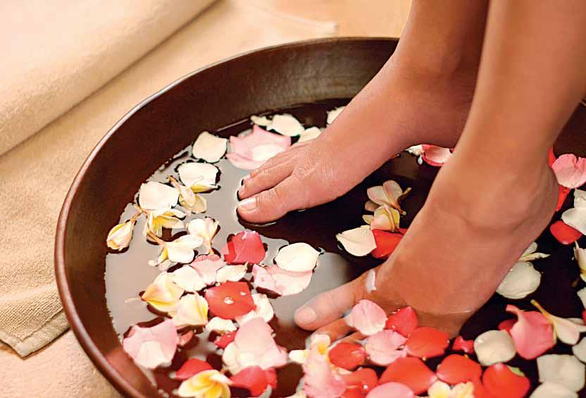 [be well] A Greener MAni/Pedi By Emily Rogan Recent concerns about dangerous product ingredients and fear of infection might prevent some women from enjoying a manicure and pedicure.