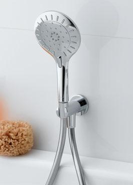 GENTLE FRESHNESS The rain shower heads made of high quality stainless steel are supplemented by versatile hand