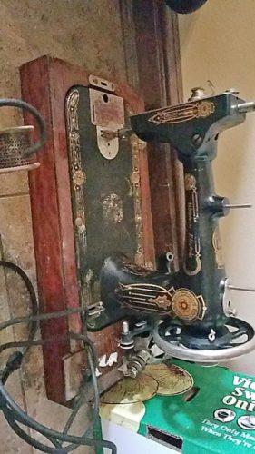 sewing machine. Western- $90 this picture? need to buy it.