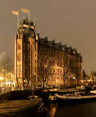 GRAND HOTEL AMRÂTH AMSTERDAM LOCATION Grand Hotel Amrâth Amsterdam is located in the center of Amsterdam.