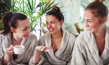 SPA PACKAGES SPOIL YOURSELF WITH ONE OF OUR LUXURIOUS SPA PACKAGES Whether it be a full day or half day, we are sure you will find that something special to suit your needs.