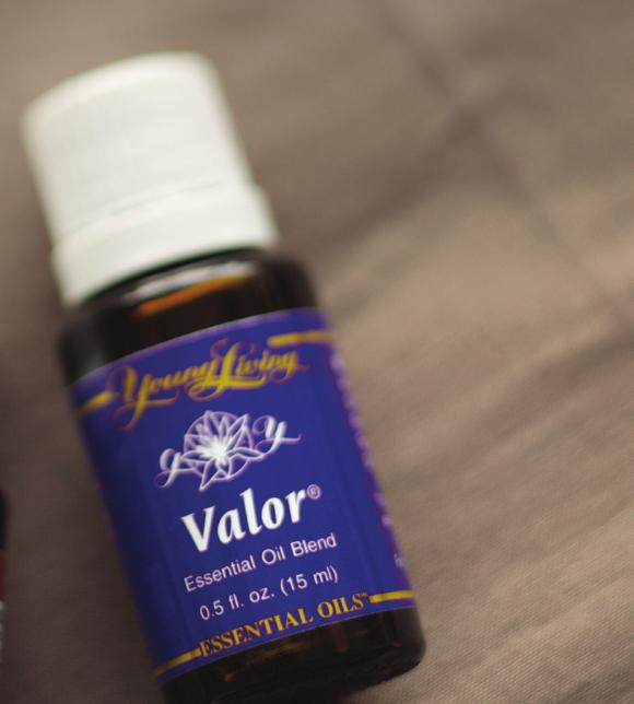 valor contains spruce, blue tansy, rosewood, and frankincense Valor is an empowering combination of therapeutic-grade essential oils that work with the physical and spiritual aspects of the body to
