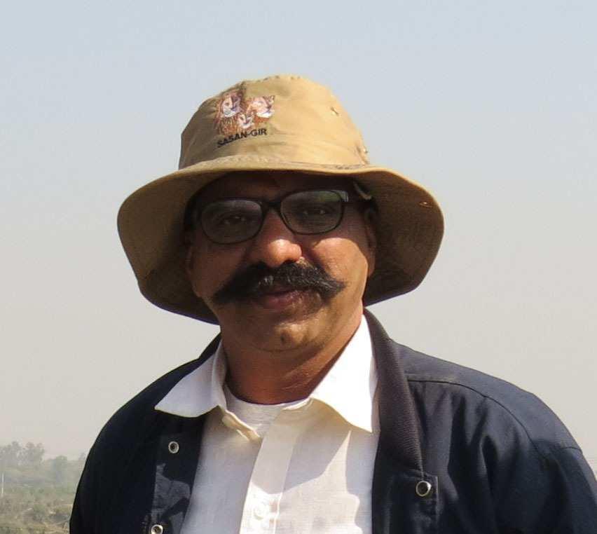 Dr. Indra Gadhvi, HOD Marine Science Dept, Bhavanagar is a mentor for many students.