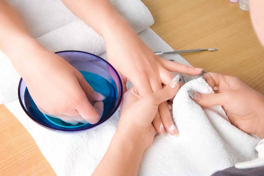 Nails Care Men s Salon Ladies Salon Pedicure 500 LE Pedicure 500 LE Manicure