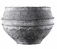 Early Bronze Age Beaker Pottery Artefact: Food vessels, burial urns, earthenware bowls, vases and urns Example: Bowl-shaped food vessel-aghnahily, Co. Laois.