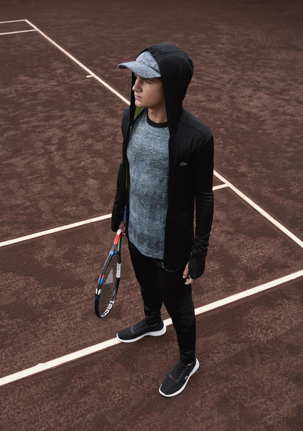 PERFORMANCE COLLECTION Exclusively reserved to men, the Tennis Performance collection addresses to athletes looking for clothes with real technical properties.