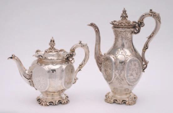 500-550 104 105 A Victorian silver coffee pot and matching teapot, maker J&N Creswick (Sheffield) London, 1853, each oviform body
