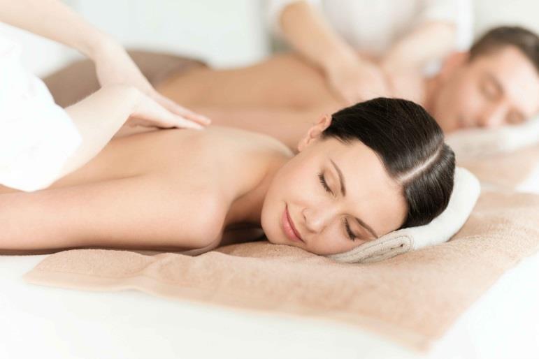 www.adelesdayspa.com.au ADELE S Signature MUSCLEASE OCEAN WRAP (DE-STRESS) De-Stress with the power of aromatherapy combined with the riches of the ocean.