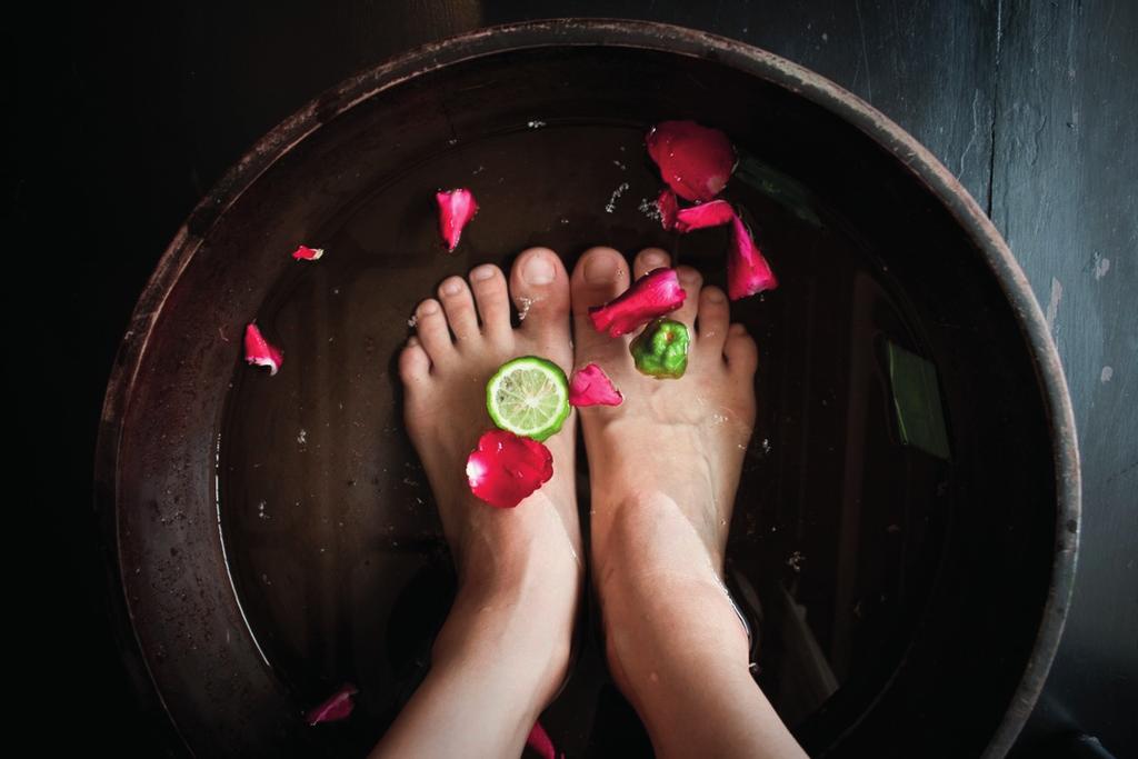 Hand & Feet Therapy Dedicated to the spa tradition, SpaRitual is committed to creating eco-friendly products & packaging perfectly crafted for the enlightened consumer.