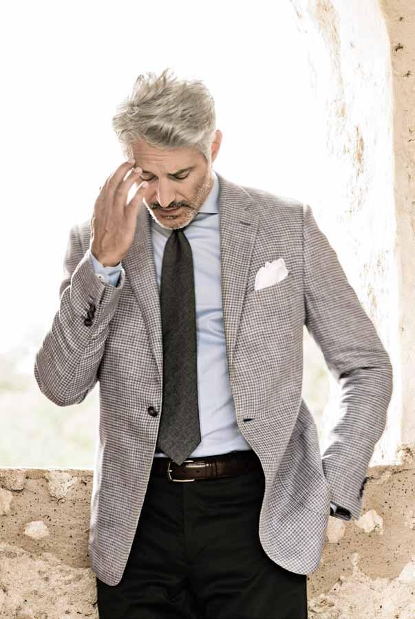 18 I T A L I A N L I N E N SPORT JACKET When the weather heats up, it s time to seriously consider your fabric choices.