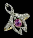 300-500 253 AN EARLY 20TH CENTURY RUBY AND DIAMOND RING, centred with an oval mixed-cut ruby, collet set, within a sinuous asymmetric design set with rose-cut diamonds,