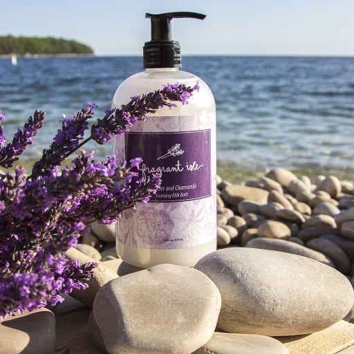 Give yourself a lift with an invigorating blend of pure therapeutic-grade lavender and other essential oils.