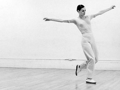 In 2015, Lucinda Childs transmitted three of her iconic solos from the 60 to Ruth Childs.