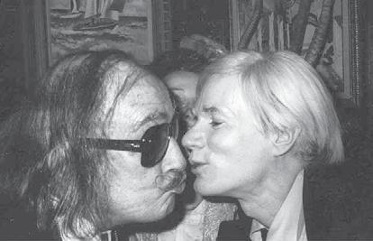 The two artists both resided in New York then and met for the first time in 1965. Warhol visited Dalí s suite at the St.