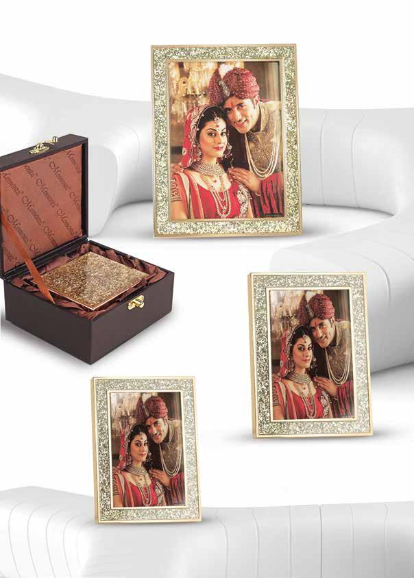 Captivating in gold Frame the most joyous and